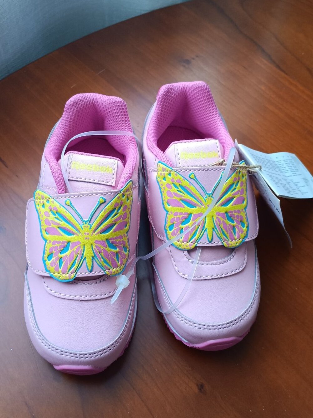 NWT Little Girls (Baby Size) Pastel Pink with Yellow Butterfly Reebok Sneakers
